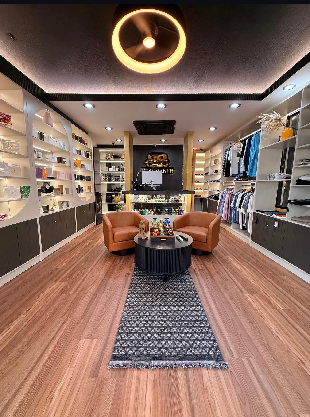 Interior de la tienda BBR Fragrance